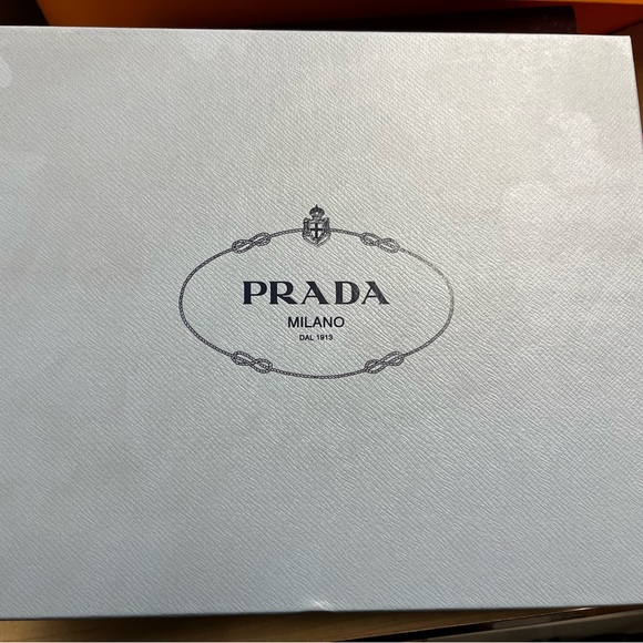 🔻SOLD🔺Authentic Brand New Prada Oxford Women’s 40.5 Shoes - Picture 7 of 8